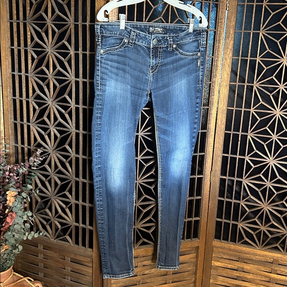 Silver Jeans Denim - SILVER SUKI SUPER SKINNY LOW RISE JEANS 32